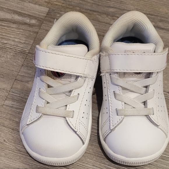 K-Swiss Toddler Shoes - Picture 2 of 5